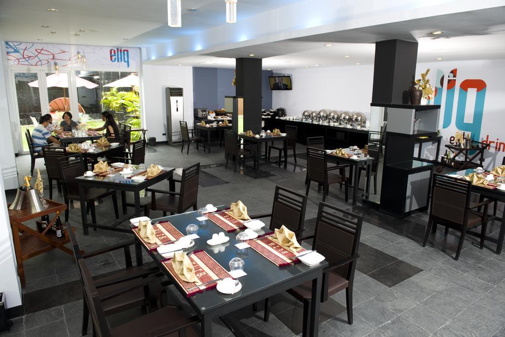 Avenue 64 Hotel Γιανγκόν Εξωτερικό φωτογραφία