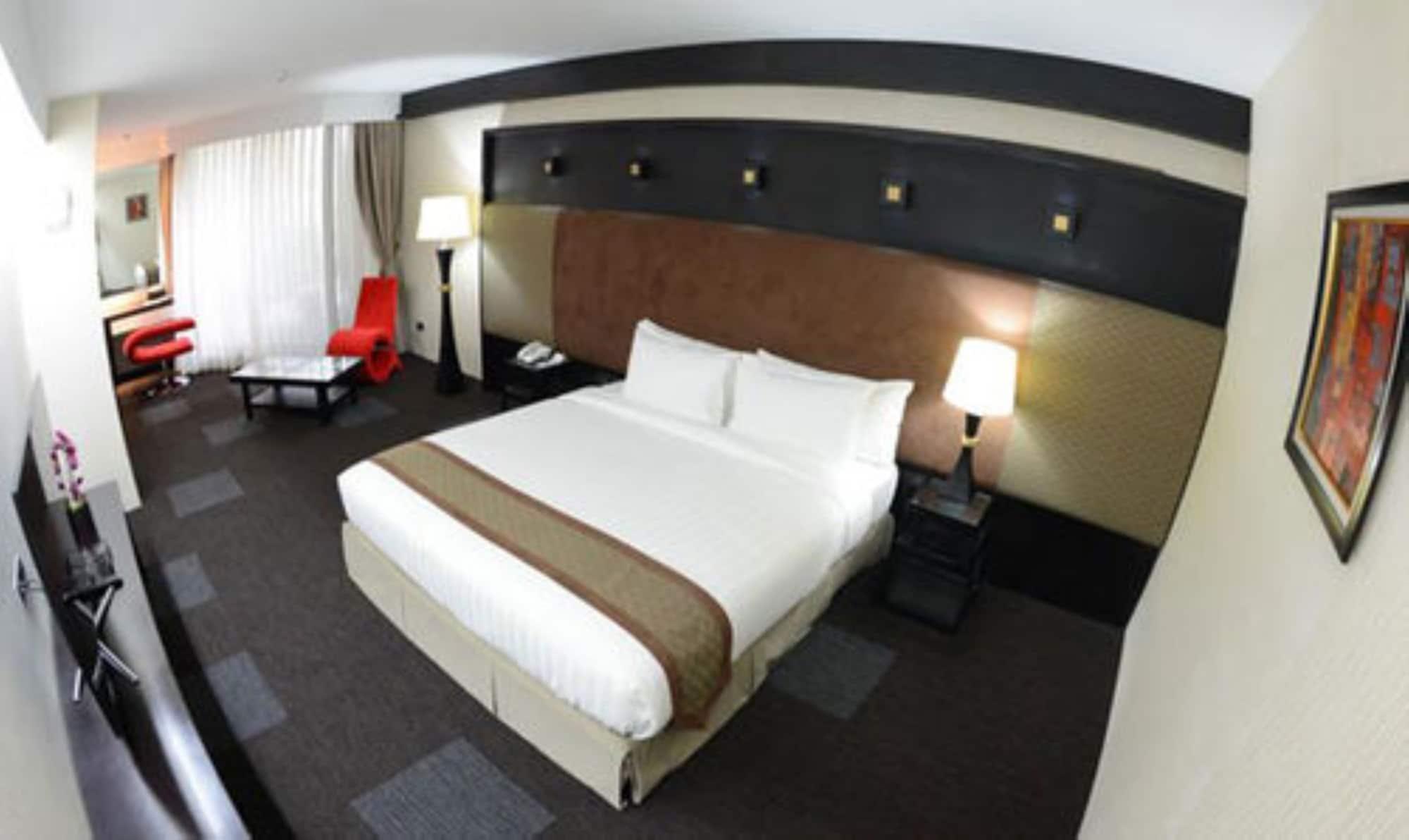 Avenue 64 Hotel Γιανγκόν Εξωτερικό φωτογραφία