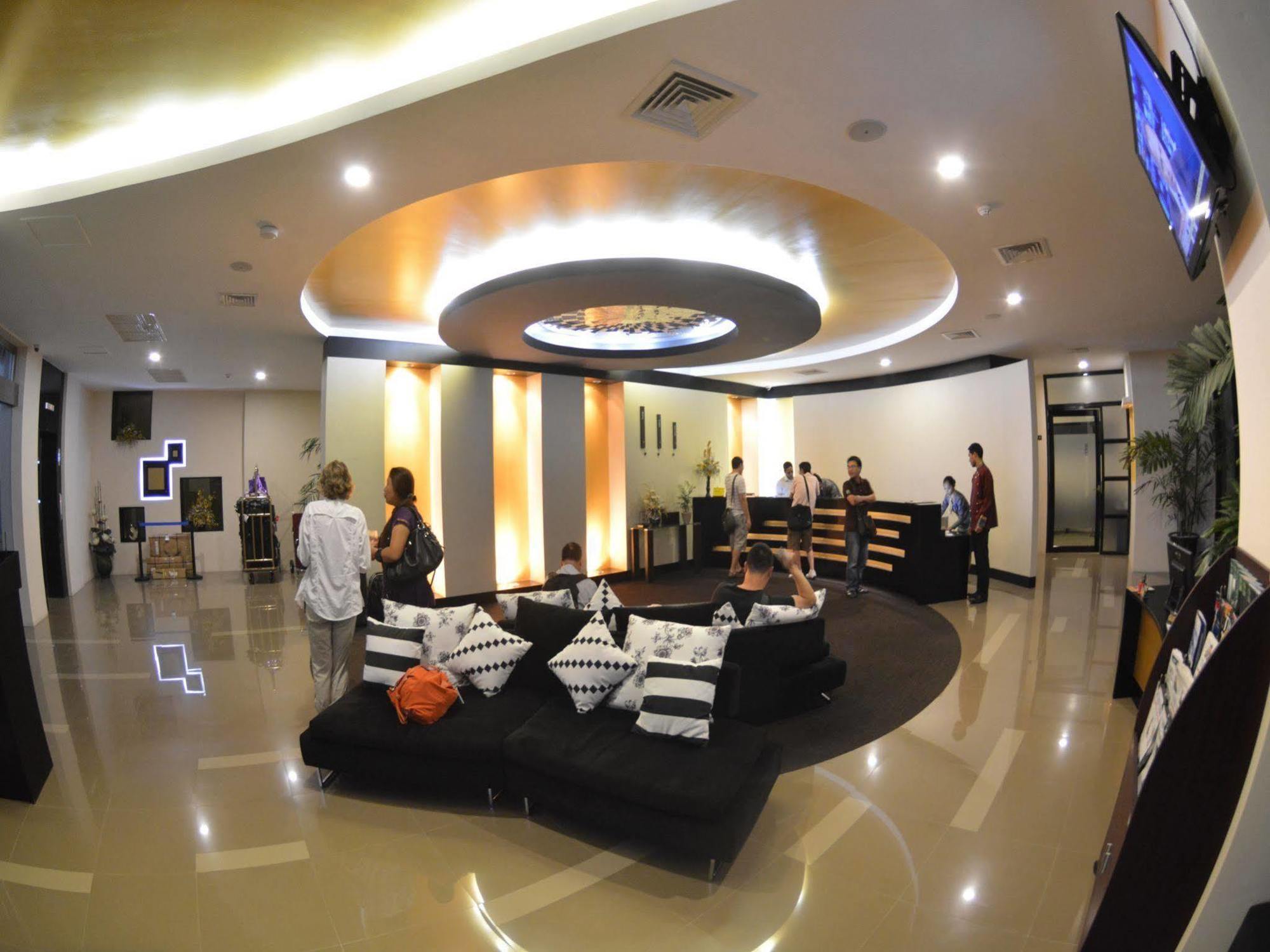 Avenue 64 Hotel Γιανγκόν Εξωτερικό φωτογραφία